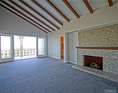 3915 Fredonia Drive - Photo Thumbnail 13