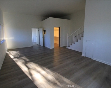 3915 Fredonia Drive - Photo Thumbnail 29