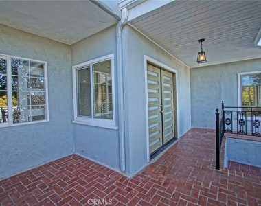 3915 Fredonia Drive - Photo Thumbnail 4