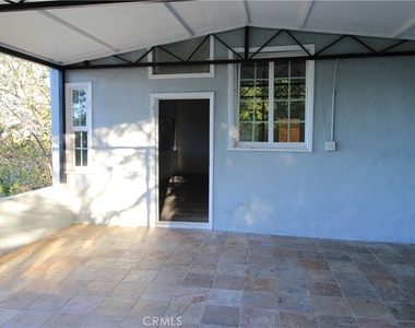 3915 Fredonia Drive - Photo Thumbnail 28