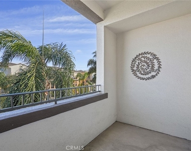 13031 Villosa Place - Photo Thumbnail 14