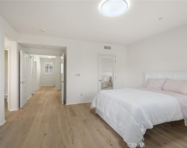 13031 Villosa Place - Photo Thumbnail 21