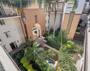 13031 Villosa Place - Photo Thumbnail 39