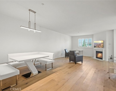 13031 Villosa Place - Photo Thumbnail 5