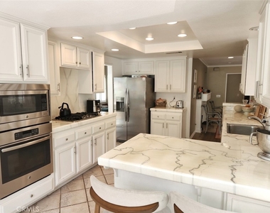 24718 Calle Serranona - Photo Thumbnail 10
