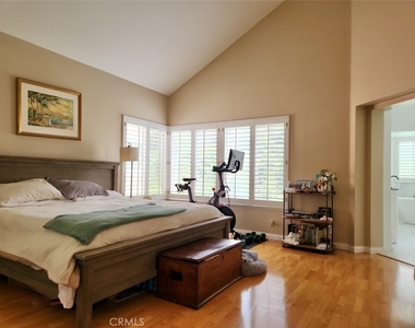 24718 Calle Serranona - Photo Thumbnail 12