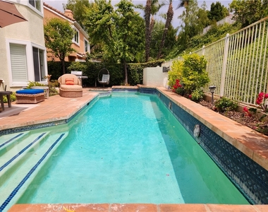 24718 Calle Serranona - Photo Thumbnail 20
