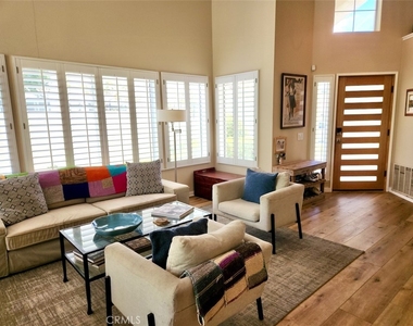 24718 Calle Serranona - Photo Thumbnail 4