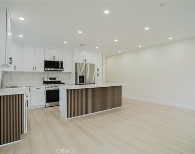 5740 Beck Avenue - Photo Thumbnail 11