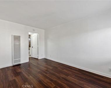 20917 Amie Avenue - Photo Thumbnail 5