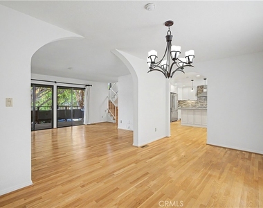 214 Topaz Street - Photo Thumbnail 9