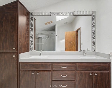 214 Topaz Street - Photo Thumbnail 17