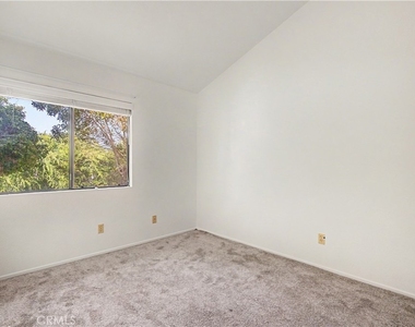 214 Topaz Street - Photo Thumbnail 21