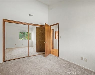 214 Topaz Street - Photo Thumbnail 22