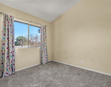 13701 Hubbard Street - Photo Thumbnail 14