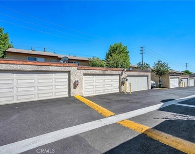 13701 Hubbard Street - Photo Thumbnail 20
