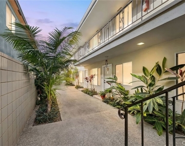 3020 E 3rd - Photo Thumbnail 18