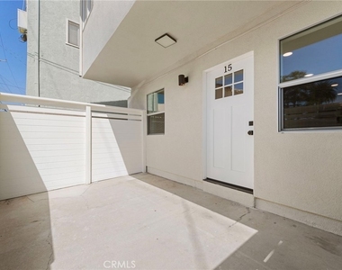 3020 E 3rd - Photo Thumbnail 14