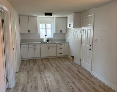 1211 W 8th - Photo Thumbnail 5
