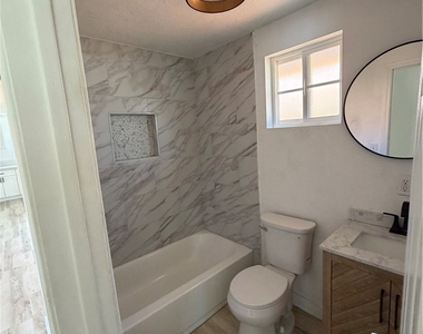 1211 W 8th - Photo Thumbnail 4