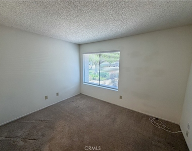 5731 E Crater Lake - Photo Thumbnail 13