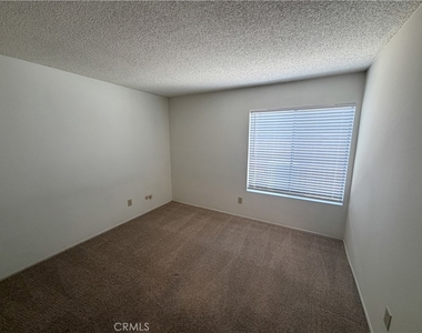 5731 E Crater Lake - Photo Thumbnail 17