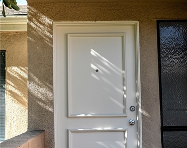 2902 Barrington Court - Photo Thumbnail 1
