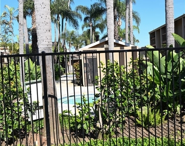 2902 Barrington Court - Photo Thumbnail 20