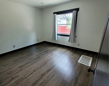 1780 N Summit - Photo Thumbnail 6