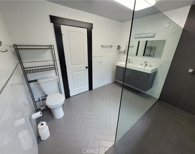 1780 N Summit - Photo Thumbnail 5