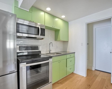 939 Olive Street - Photo Thumbnail 3