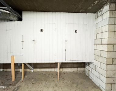 336 N Chapel Avenue - Photo Thumbnail 10