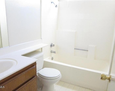 336 N Chapel Avenue - Photo Thumbnail 2