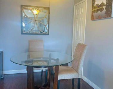 1181 Packers Circle - Photo Thumbnail 4
