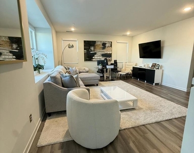 2531 E Harper Street - Photo Thumbnail 5