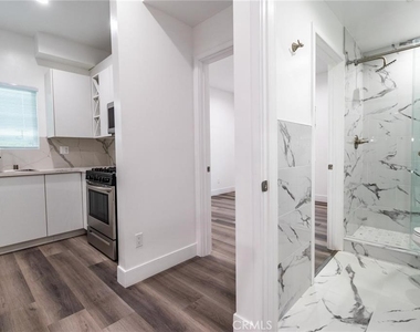 2150 S West View - Photo Thumbnail 13