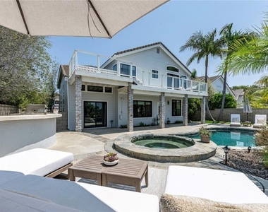 6 Westwind - Photo Thumbnail 1