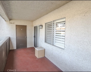 30 Corniche - Photo Thumbnail 15