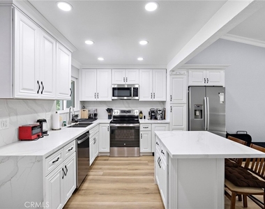 23261 La Glorieta - Photo Thumbnail 4