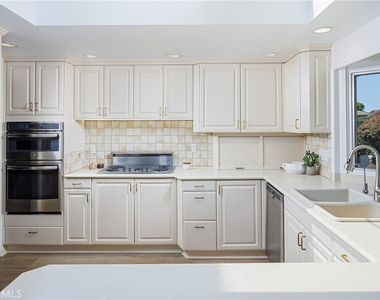 3701 Inlet Isle Drive - Photo Thumbnail 13