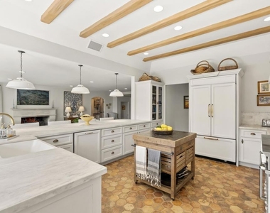 16560 El Camino Real - Photo Thumbnail 8