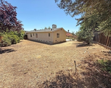 3305 Archbury Court - Photo Thumbnail 16