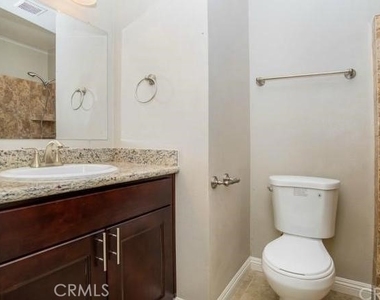 2057 S Cherry Avenue - Photo Thumbnail 9