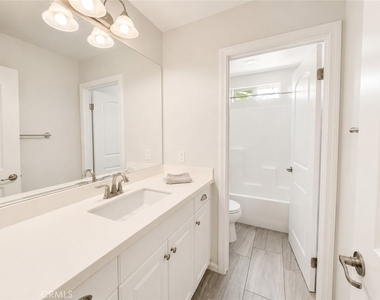 36312 Shedera Court - Photo Thumbnail 5