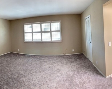 5822 Newman Street - Photo Thumbnail 17