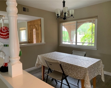 5822 Newman Street - Photo Thumbnail 9