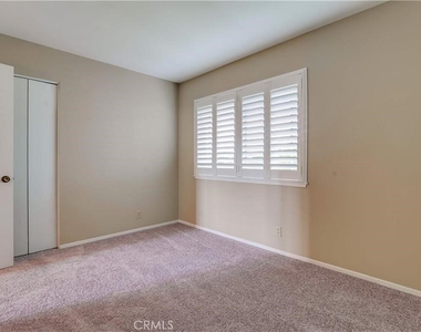 5822 Newman Street - Photo Thumbnail 20