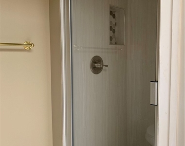 5822 Newman Street - Photo Thumbnail 13
