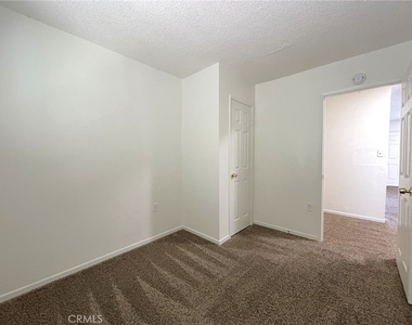 1342 Agate Avenue - Photo Thumbnail 8