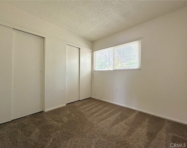 1342 Agate Avenue - Photo Thumbnail 7